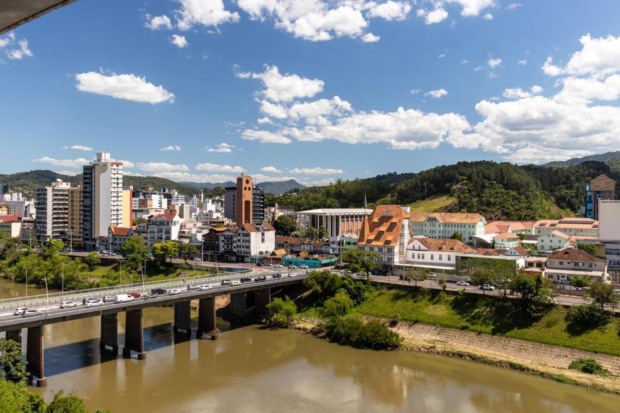 Hotel Blumenau Tower By Castelo Itaipava Exterior foto
